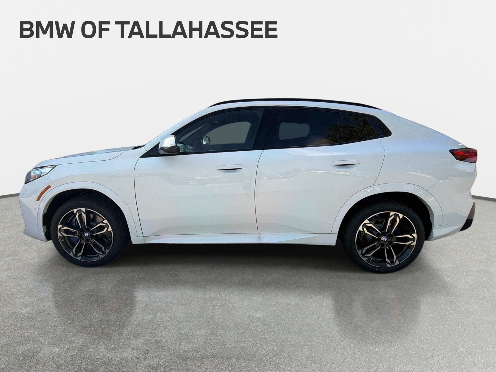 New 2026 BMW X2 xDrive28i w/ Technology Package AWD/4WD image 8