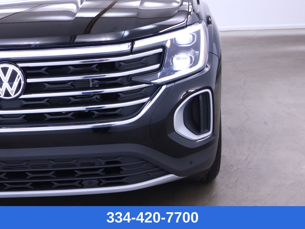 New 2025 Volkswagen Atlas Cross Sport SEL Premium R-Line image 8