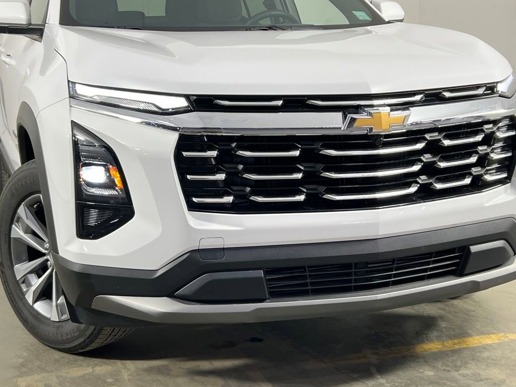 Used 2025 Chevrolet Equinox LT image 41