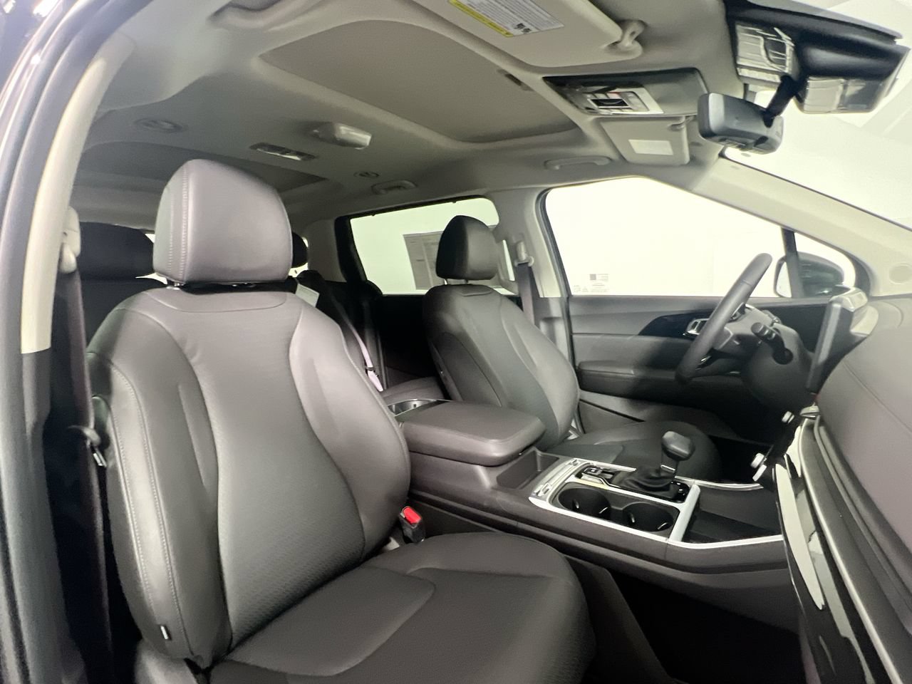 Certified 2026 Kia Carnival SX Prestige FWD image 28