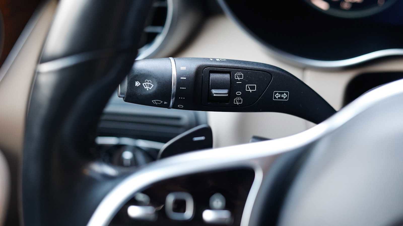 Used 2022 Mercedes-Benz GLC 300 4MATIC image 22