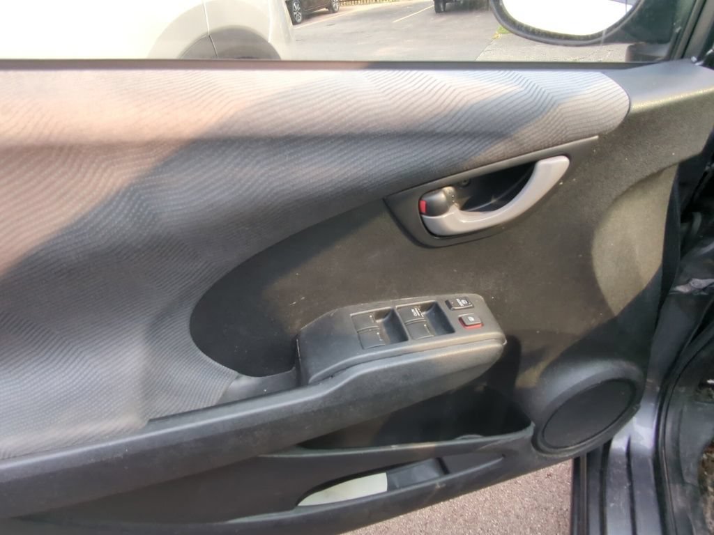 Used 2013 Honda Fit image 9