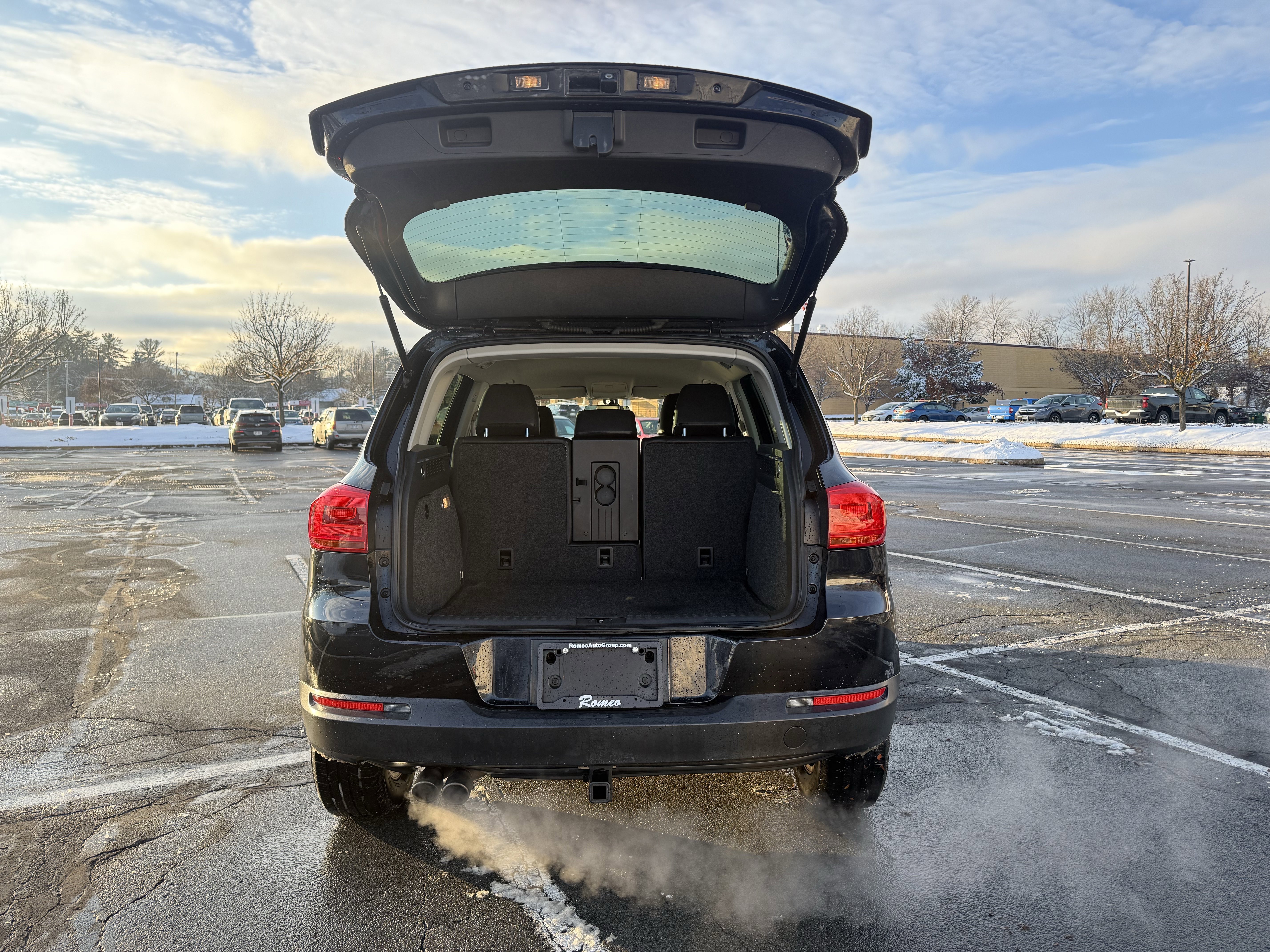 Used 2016 Volkswagen Tiguan S image 28