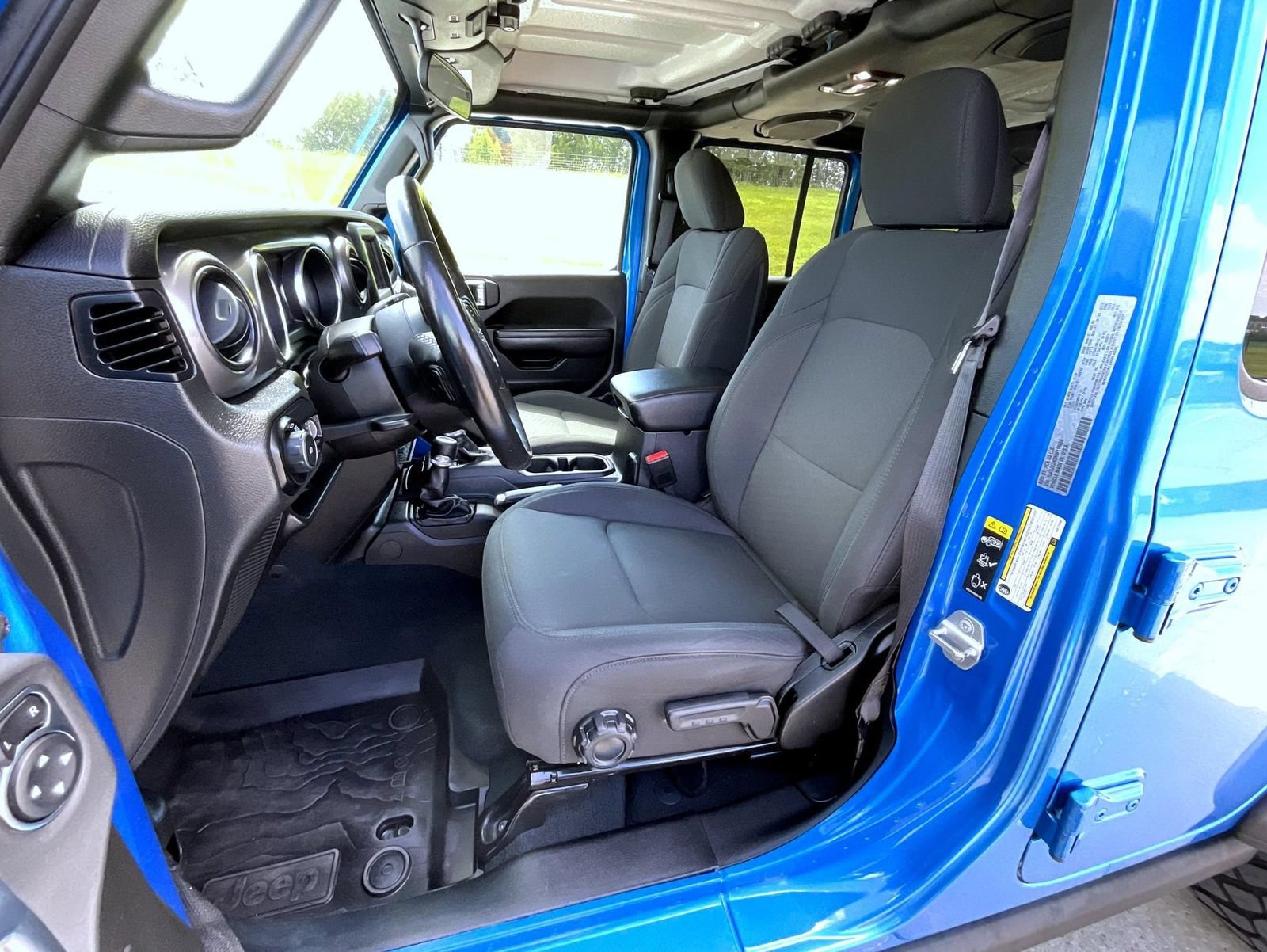 Used 2022 Jeep Wrangler Unlimited Sport AWD/4WD image 10