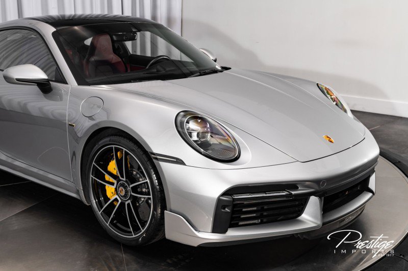 Used 2021 Porsche 911 Turbo S image 2