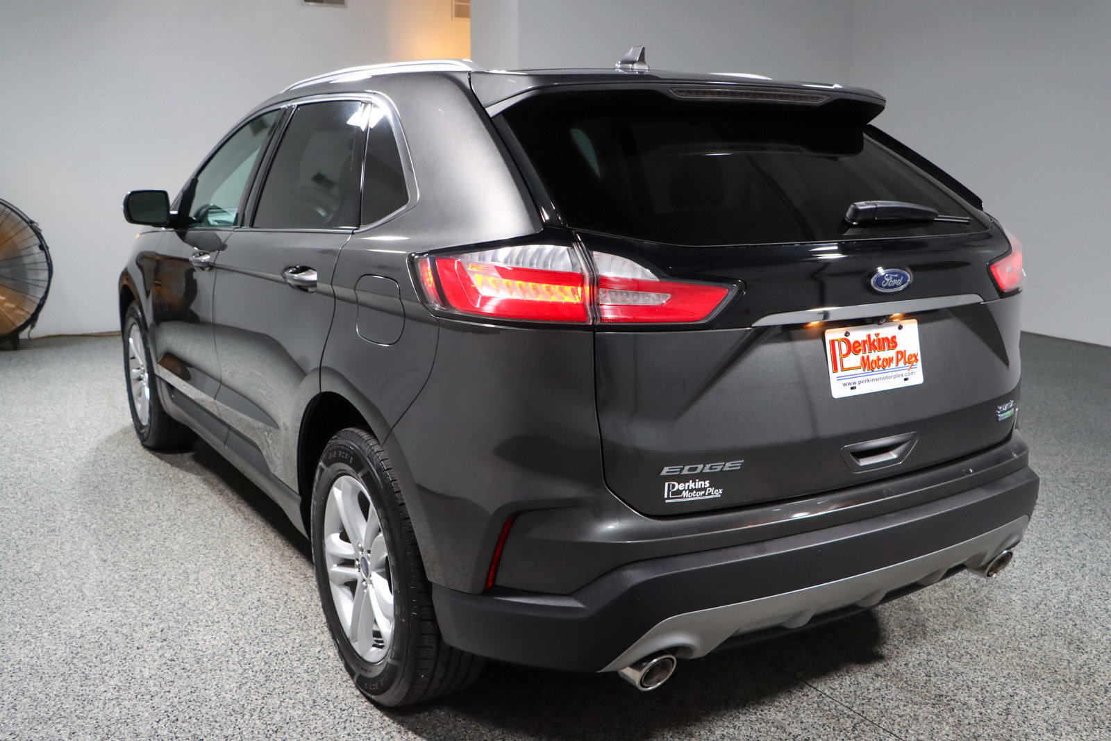 Used 2019 Ford Edge SEL w/ Equipment Group 201A image 9