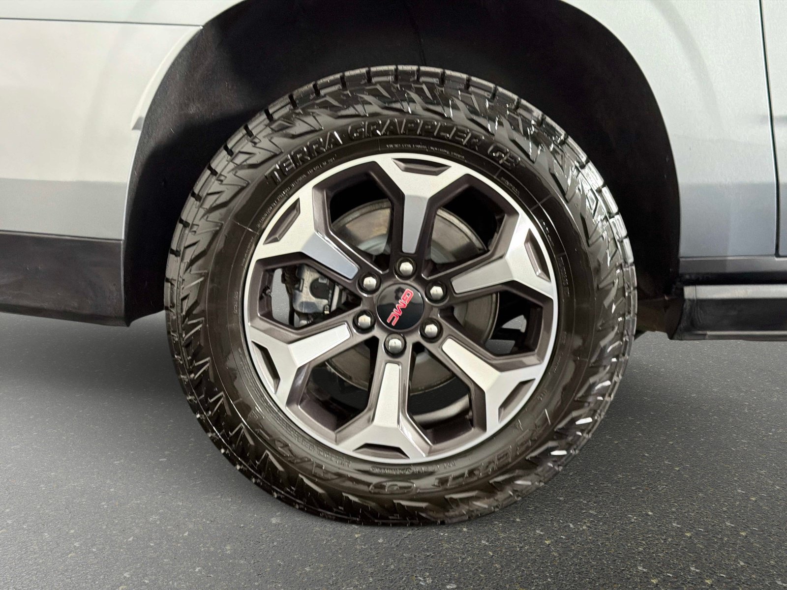 Used 2026 GMC Yukon XL AT4 Ultimate AWD/4WD image 17