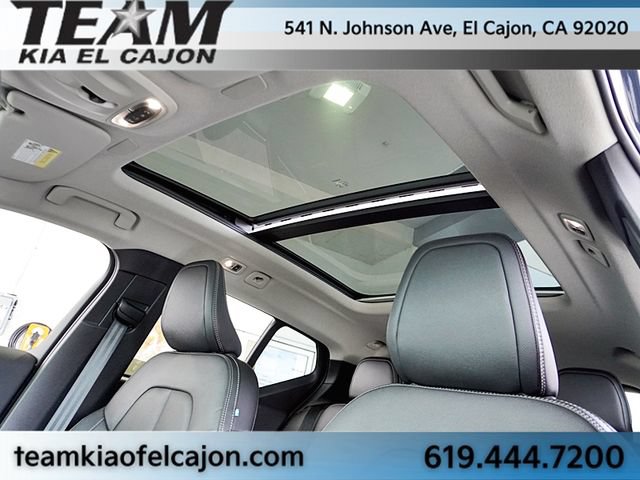 Used 2021 Volvo XC40 T5 Inscription AWD/4WD image 18