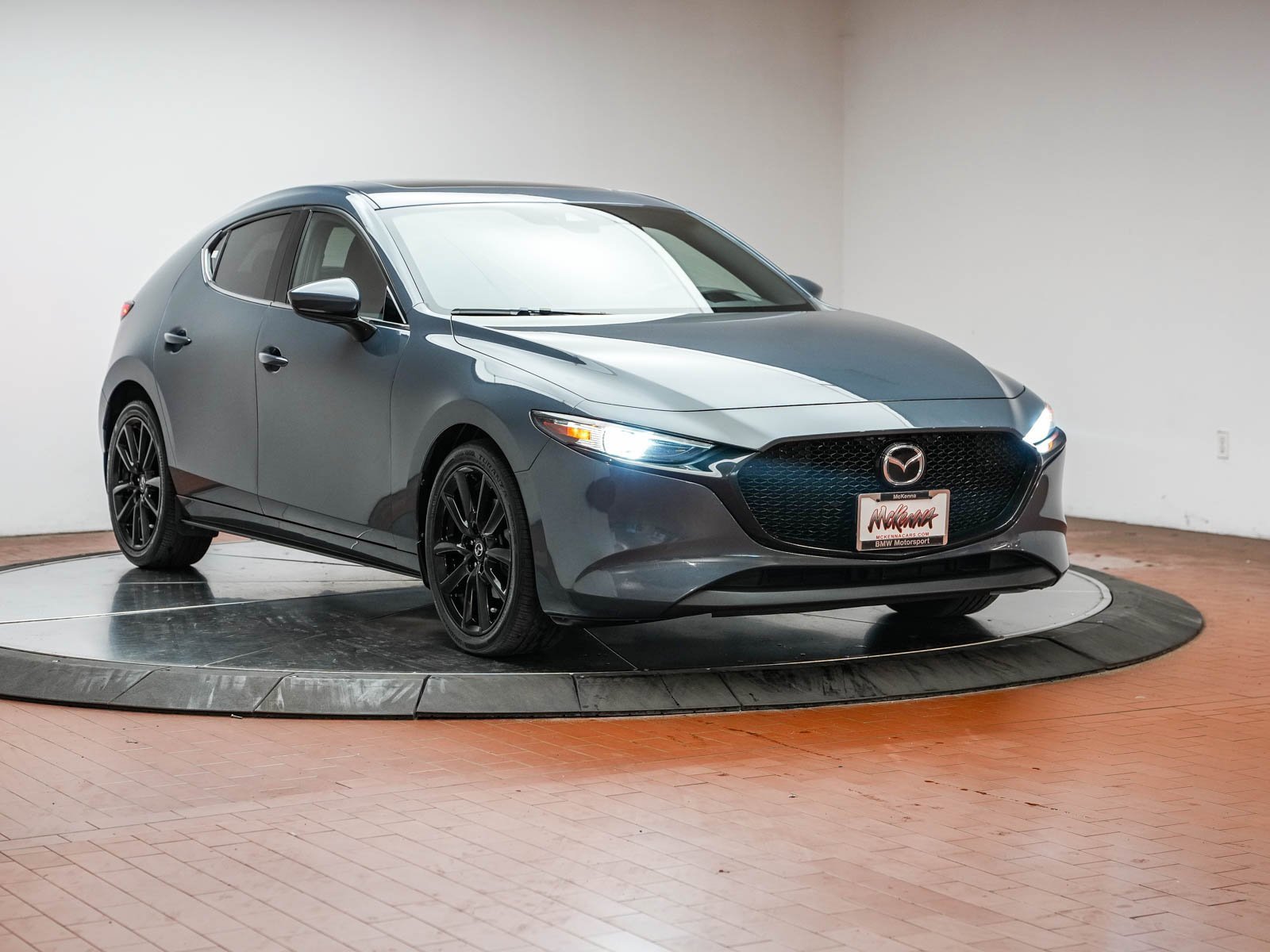 Used 2020 MAZDA MAZDA3 AWD Hatchback w/ Premium Pkg image 3