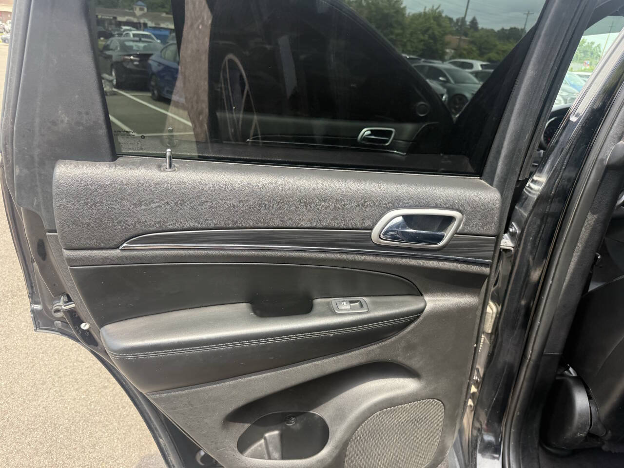 Used 2019 Jeep Grand Cherokee Limited AWD/4WD image 19