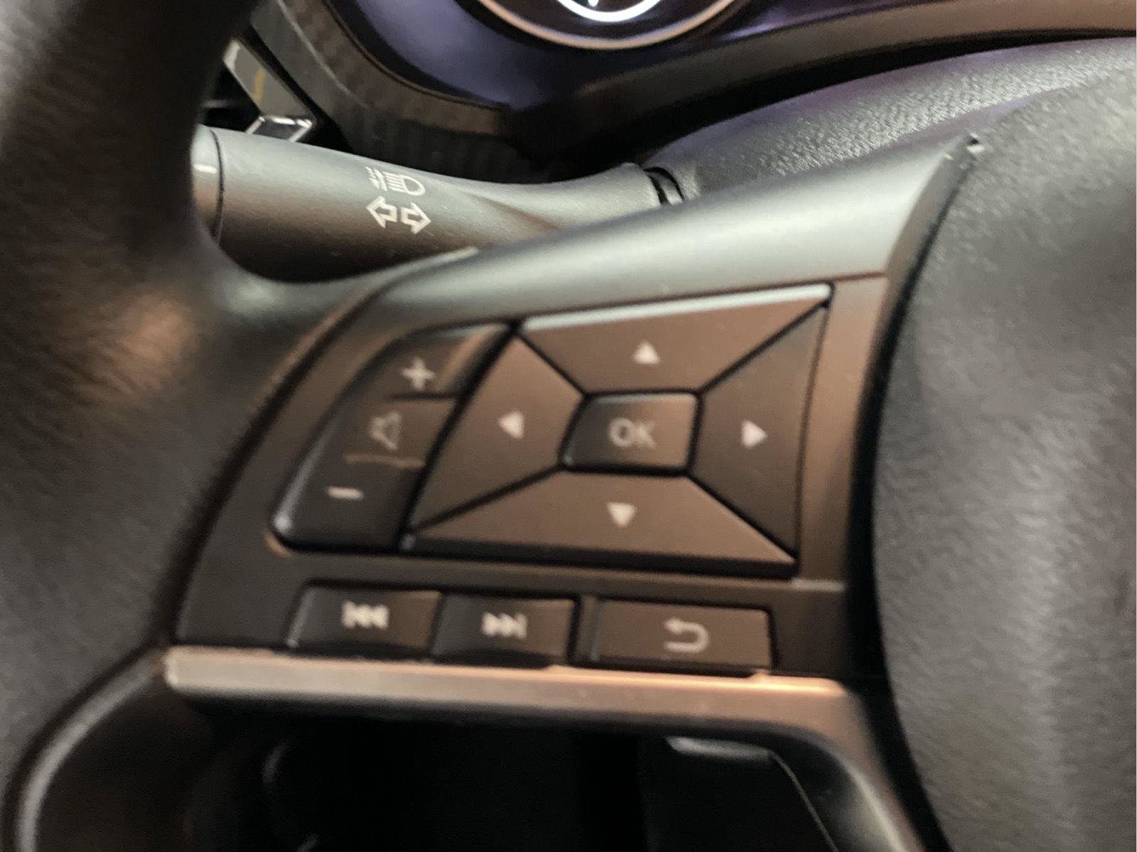 Used 2025 Nissan Sentra SV w/ Trunk Package FWD image 18