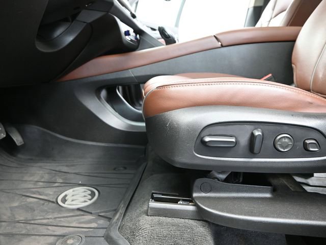 Used 2021 Buick Enclave Avenir w/ Avenir Technology Package image 22
