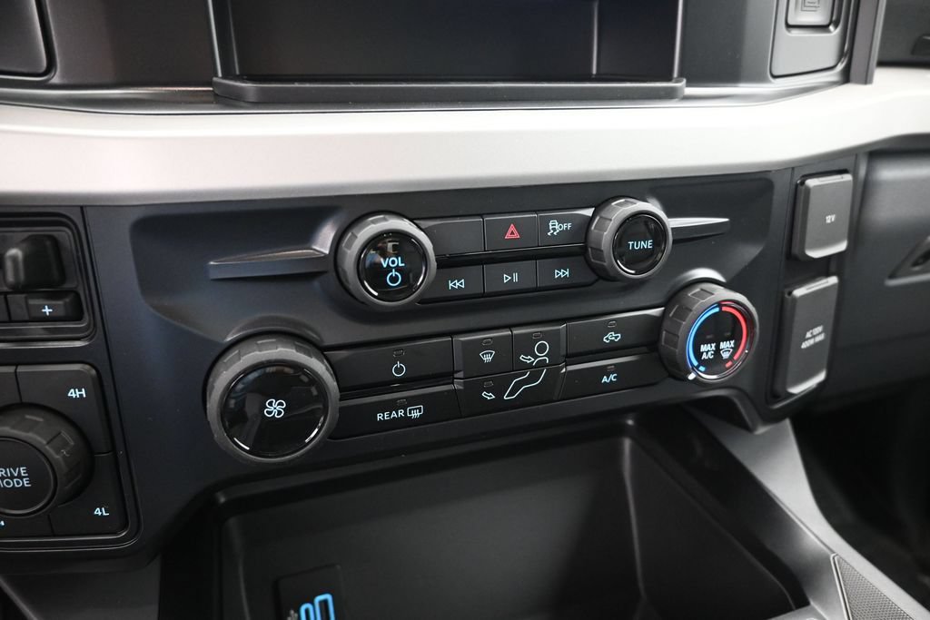 New 2026 Ford F350 XLT w/ FX4 Off-Road Package AWD/4WD image 22