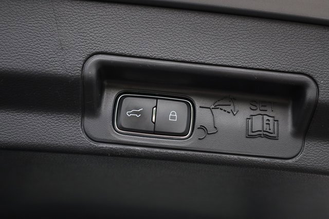 Used 2022 Ford Explorer XLT w/ Class IV Trailer Tow Package image 31