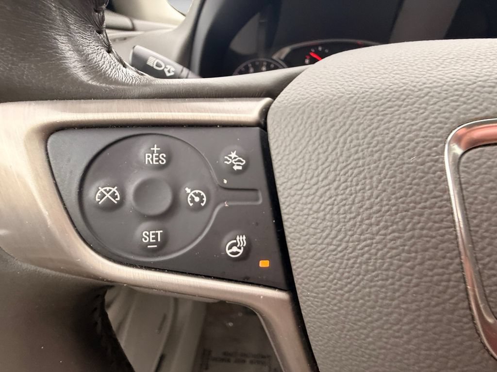 Used 2020 GMC Terrain Denali w/ Denali Premium Package AWD/4WD image 21