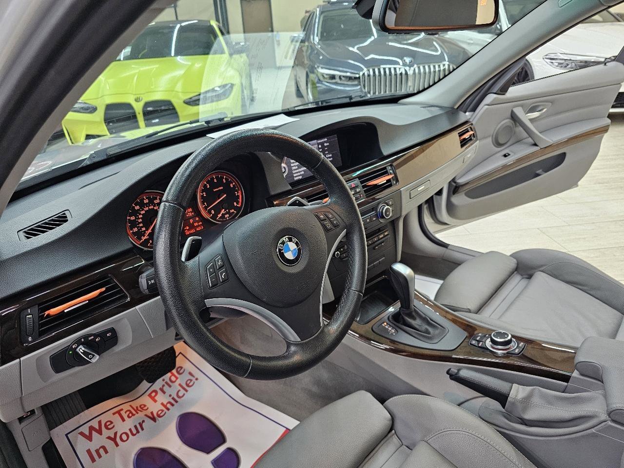 Used 2011 BMW 335i Sedan image 17