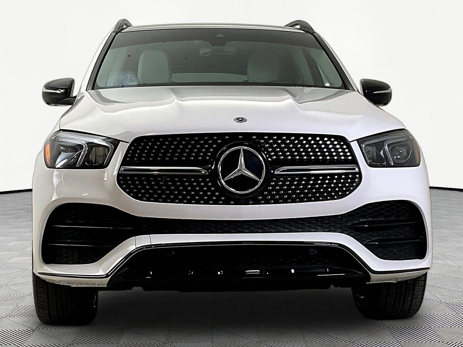 Used 2023 Mercedes-Benz GLE 350 4MATIC image 2