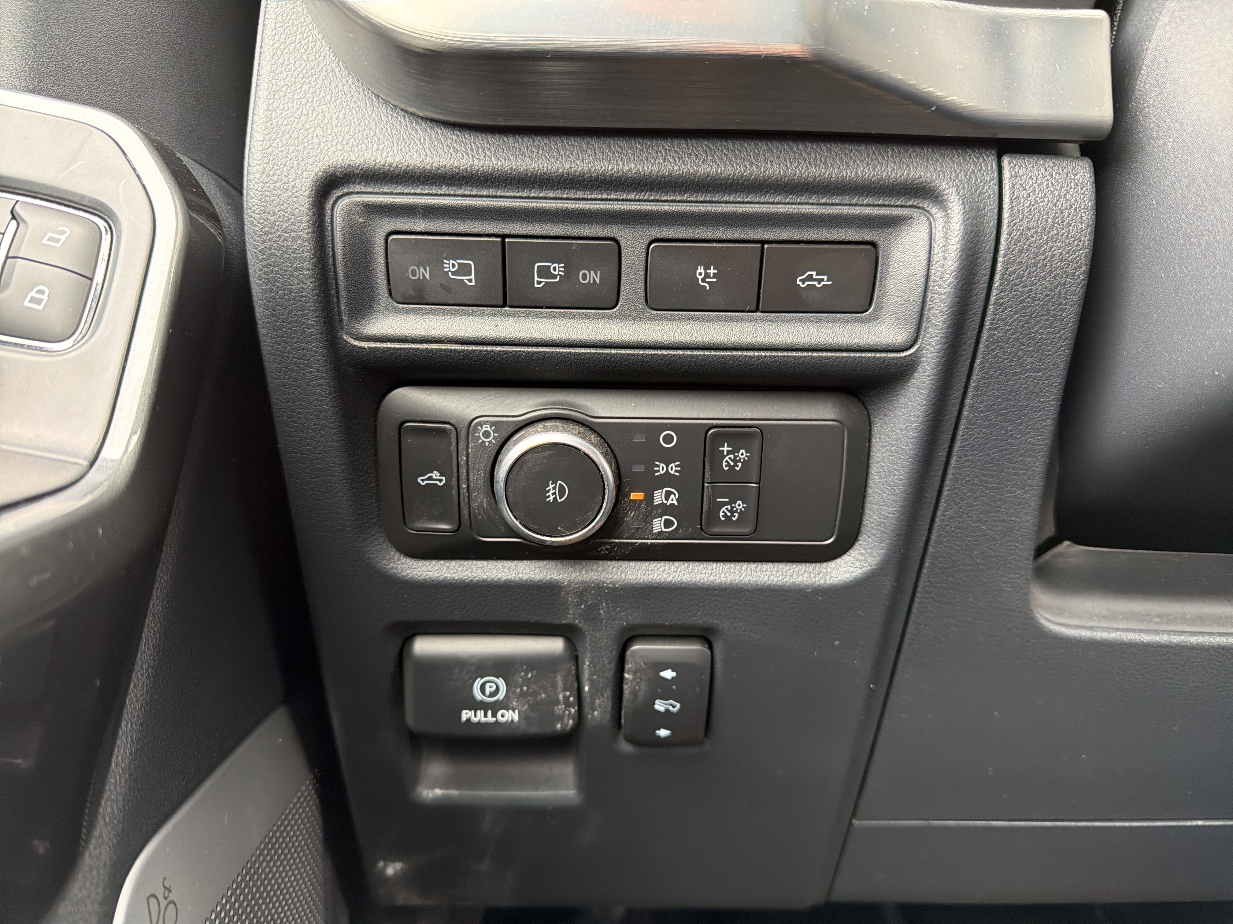 Used 2022 Ford F150 Lariat w/ Equipment Group 502A High image 26