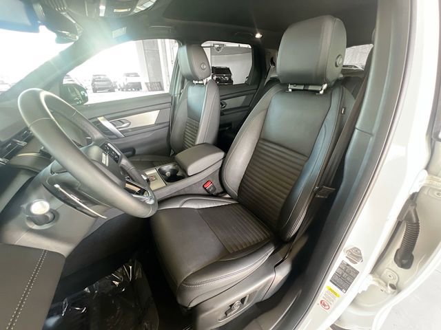 Used 2025 Land Rover Discovery Sport Dynamic SE image 10