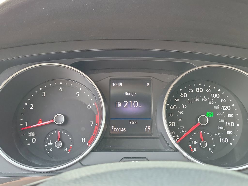 Used 2020 Volkswagen Tiguan SE image 26