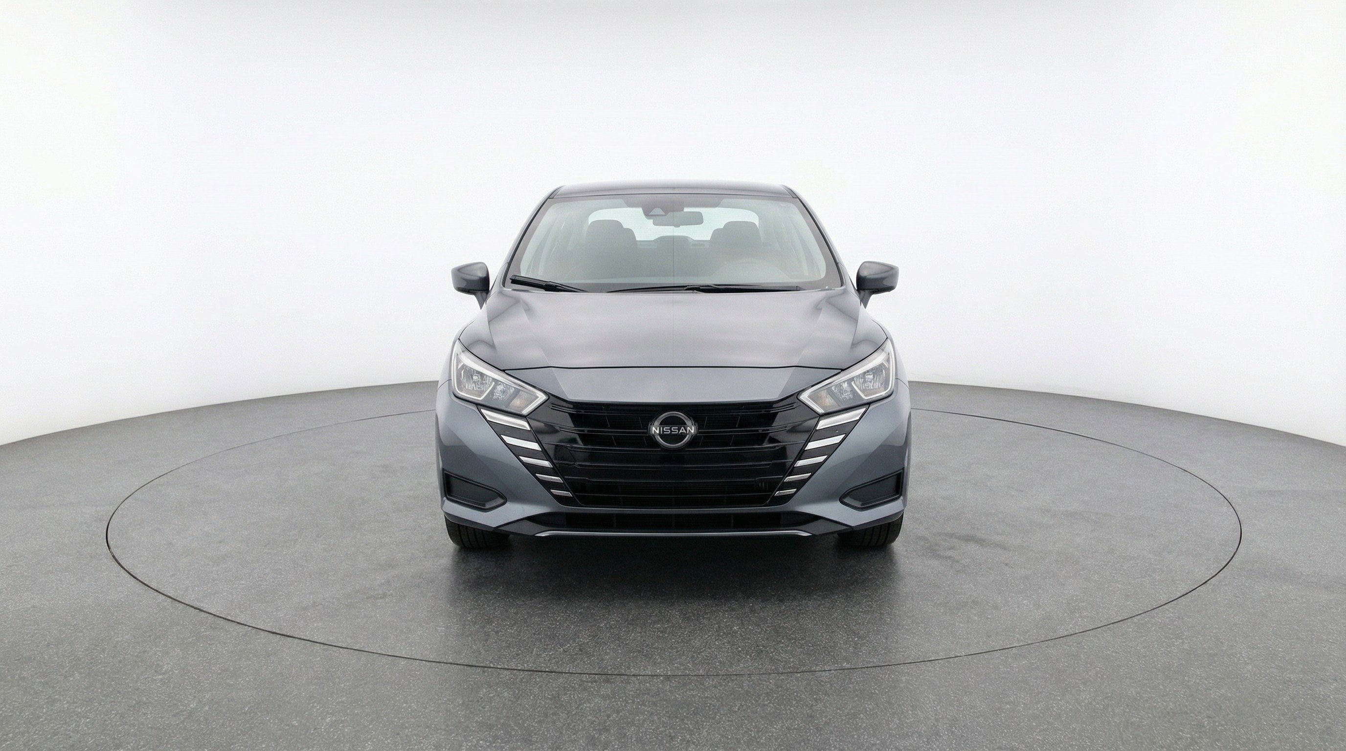 Used 2025 Nissan Versa SV FWD image 2