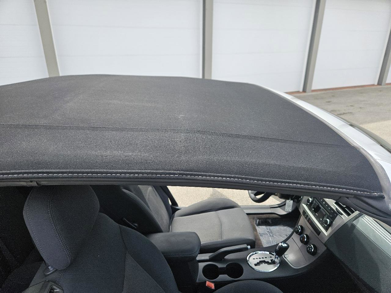 Used 2010 Chrysler Sebring Touring FWD image 14