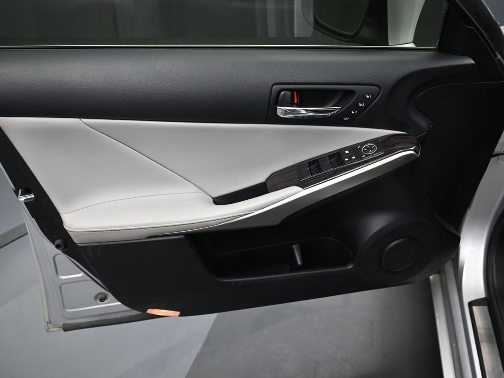Used 2015 Lexus IS 250 AWD w/ Luxury Package image 11