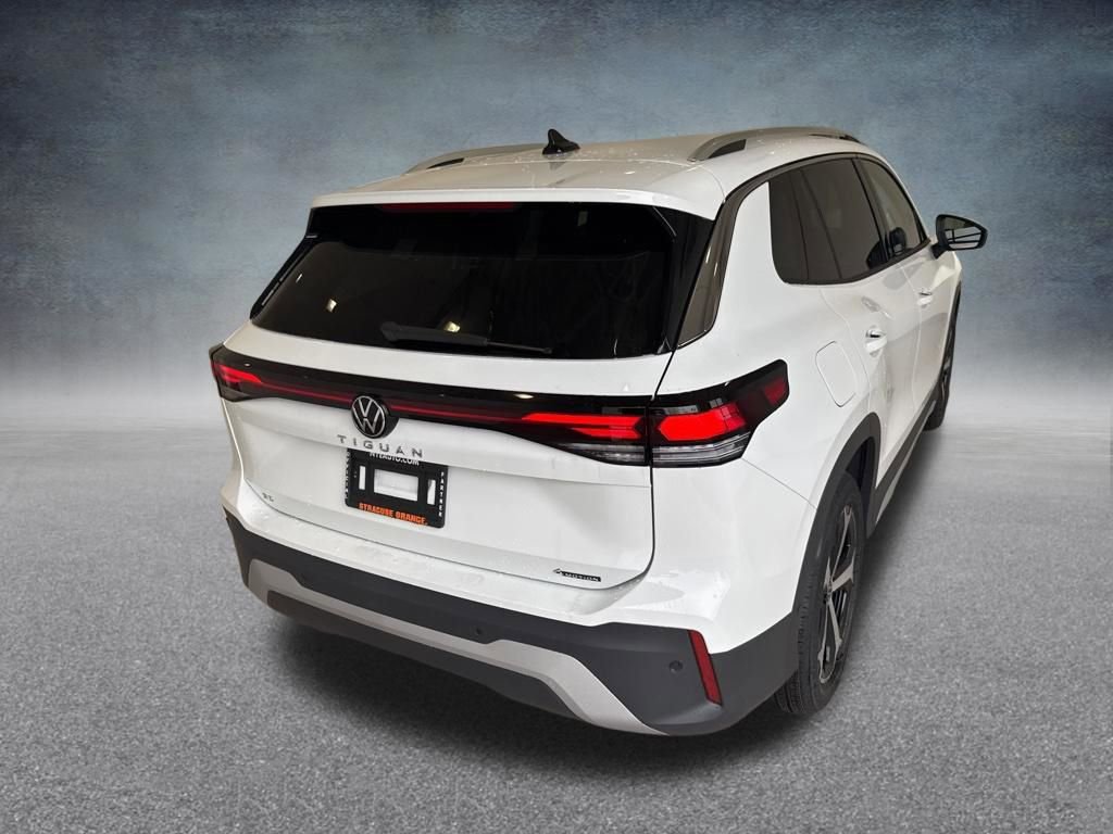 New 2026 Volkswagen Tiguan SE AWD/4WD image 5