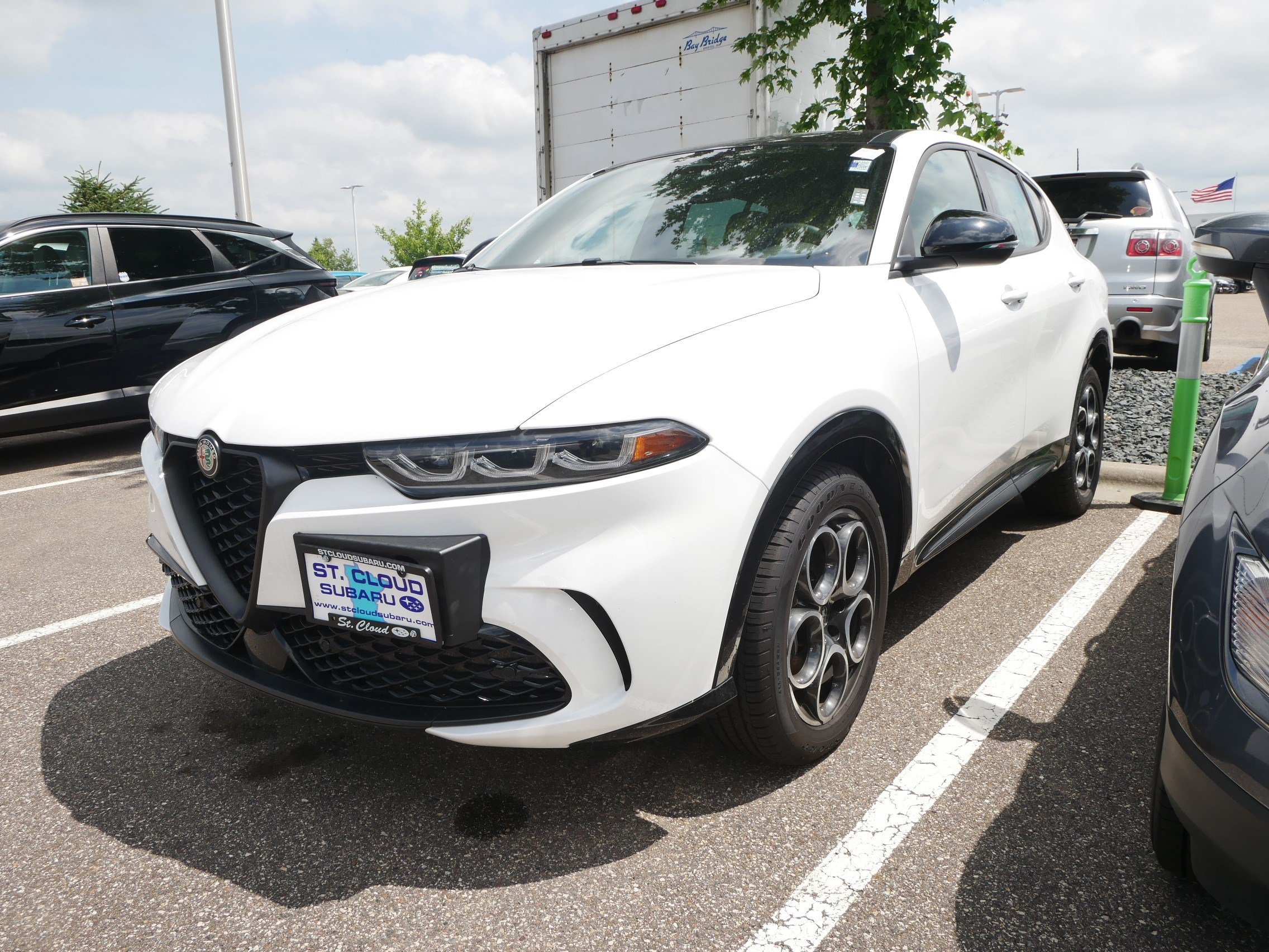 Used 2025 Alfa Romeo Tonale AWD/4WD image 3