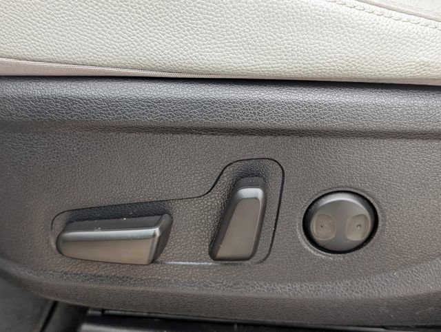 Used 2020 Hyundai Palisade SEL w/ Premium Package image 14