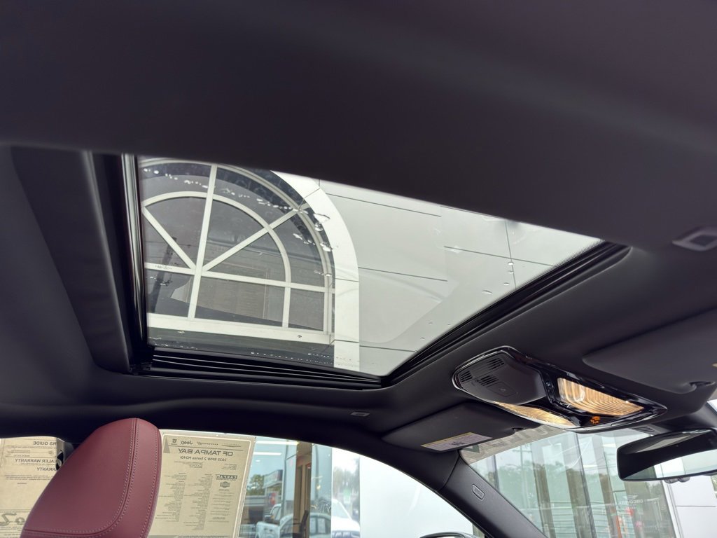 Used 2025 BMW M240i xDrive Coupe image 30