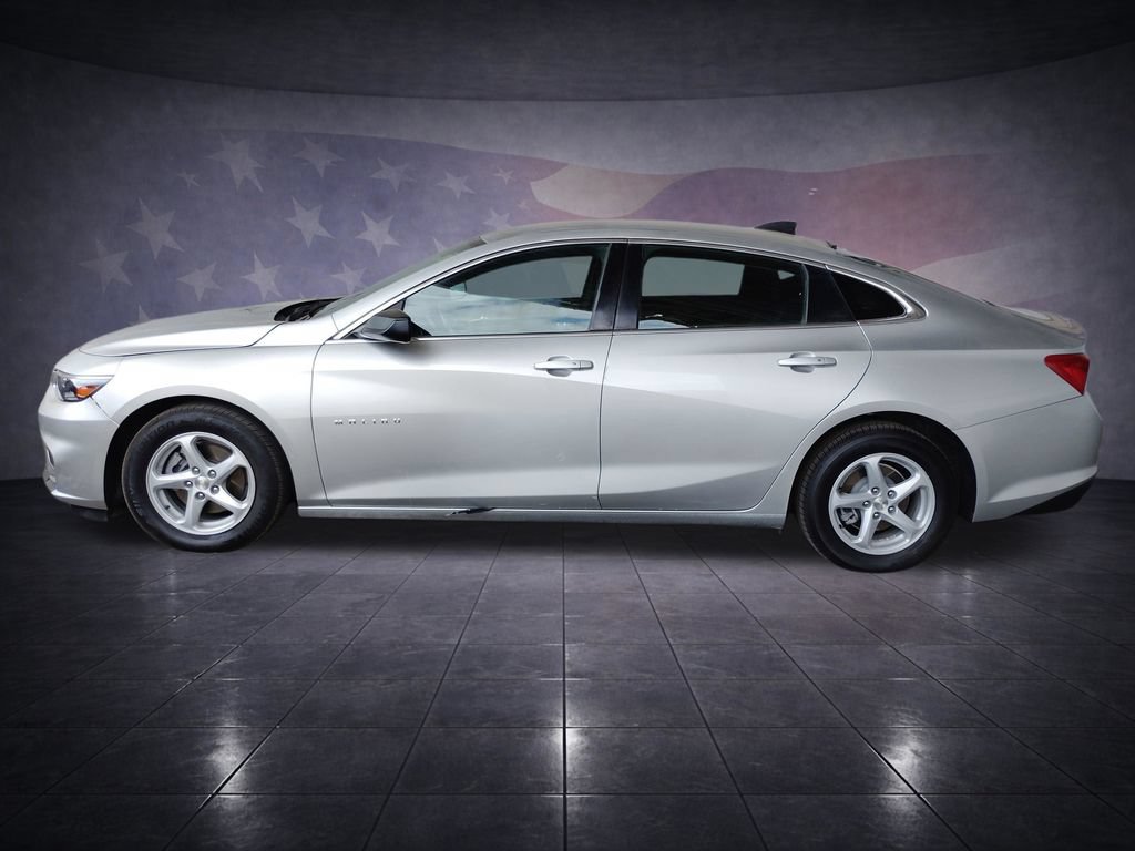 Used 2017 Chevrolet Malibu LS FWD image 2