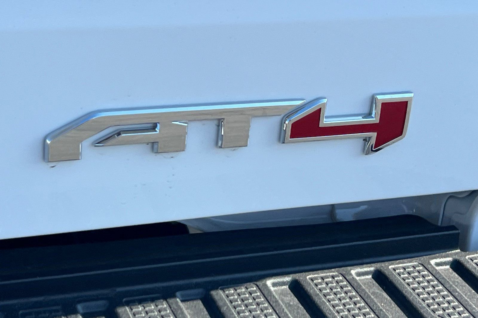 New 2026 GMC Sierra 1500 AT4 image 7