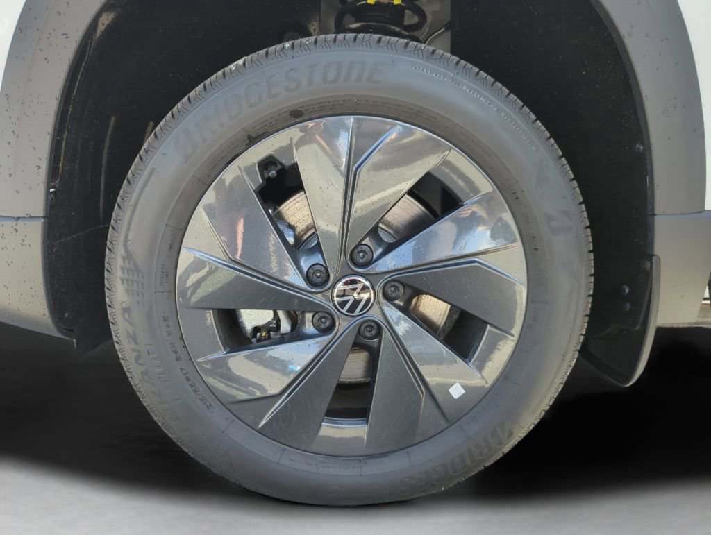 New 2026 Volkswagen Taos S image 45