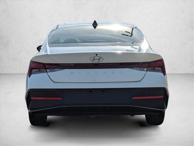 New 2026 Hyundai Elantra SE image 8