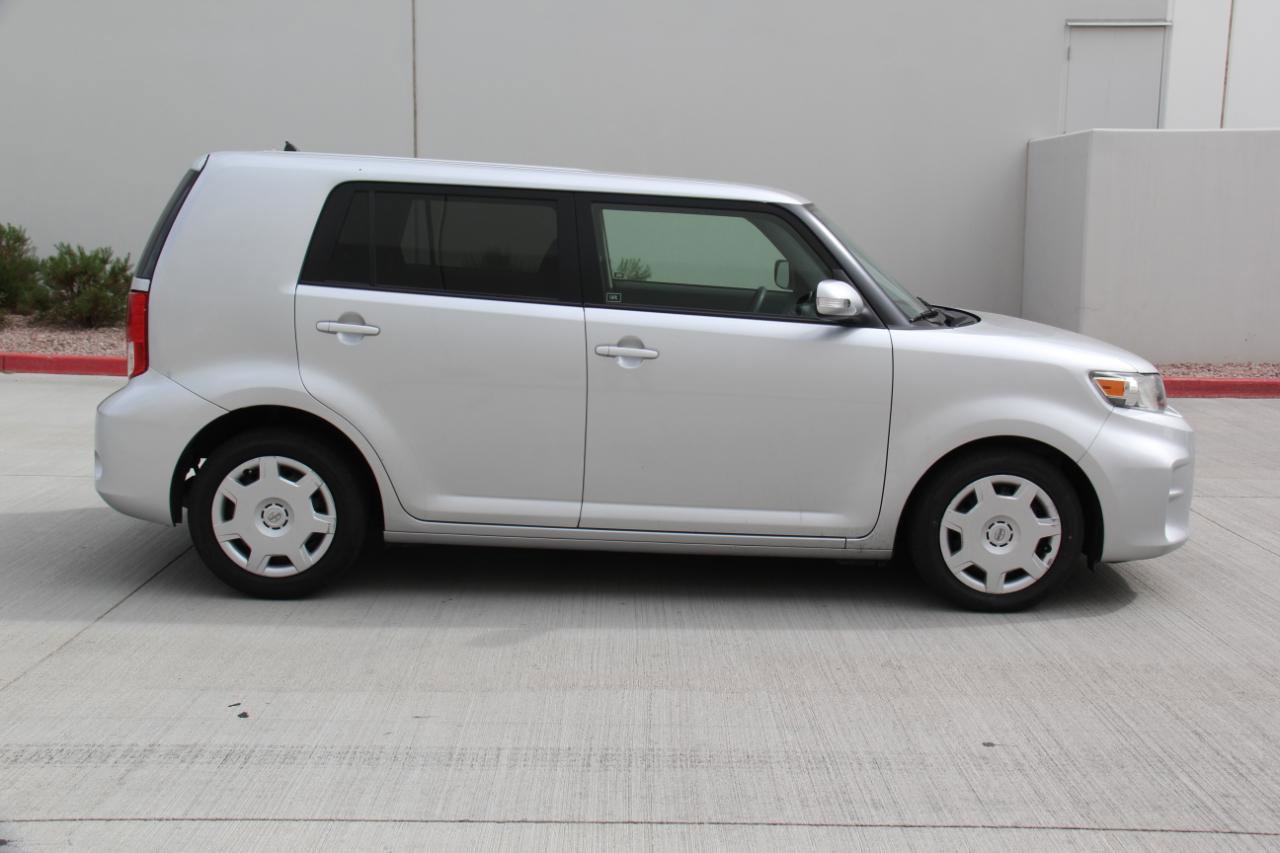 Used 2012 Scion xB image 4