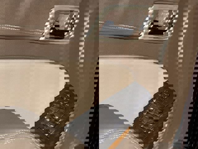 Used 2019 GMC Yukon XL Denali w/ Open Road Package image 25