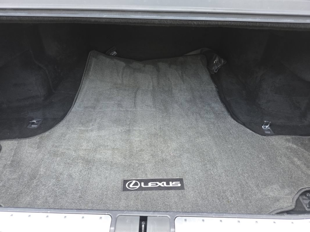 Used 2018 Lexus LS 500 F Sport w/ Accessory Package (Z1) RWD image 33