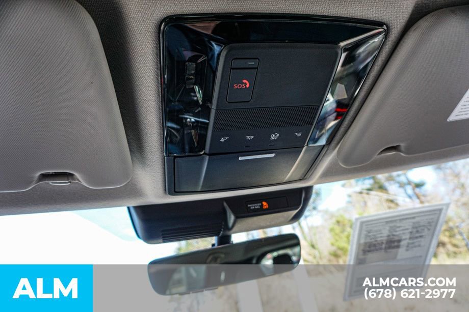 Used 2025 Mitsubishi Outlander SE image 35