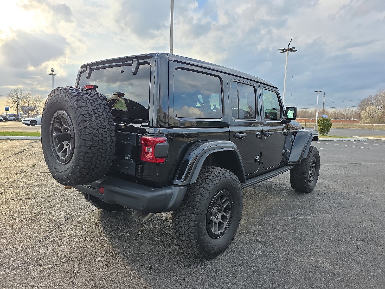 Used 2023 Jeep Wrangler Unlimited Rubicon 392 AWD/4WD image 6