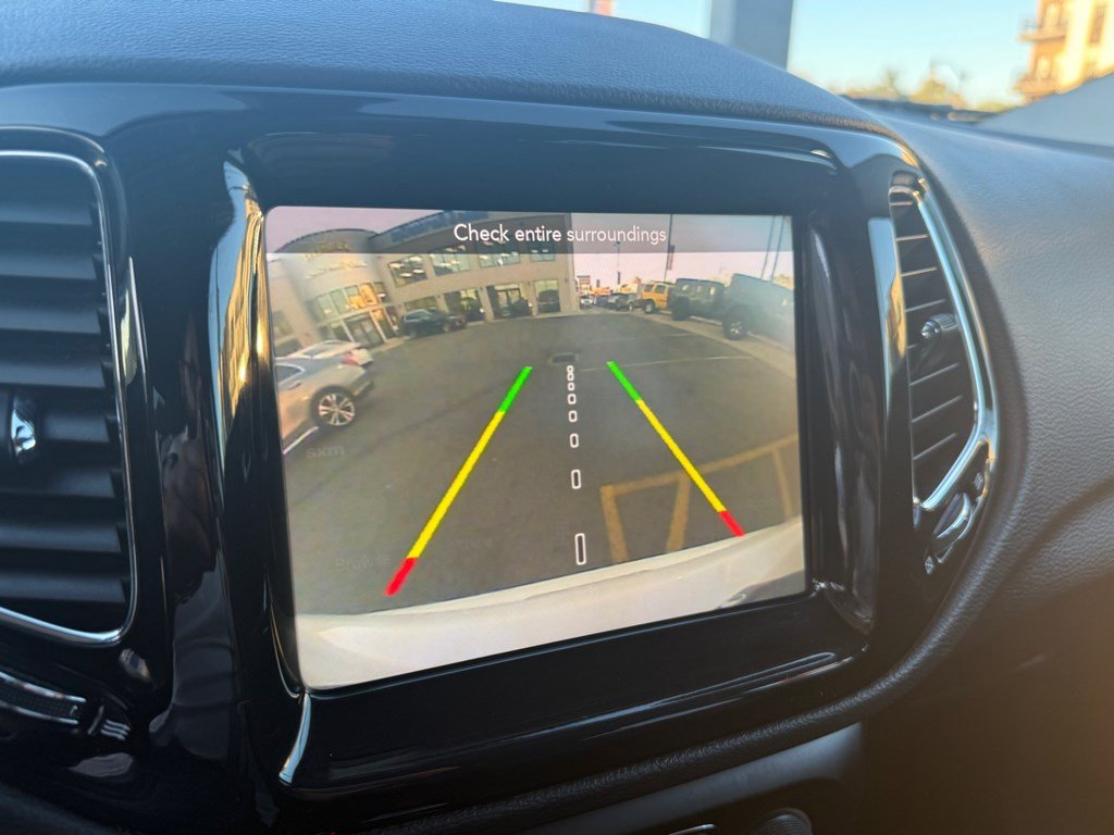 Used 2017 Jeep Compass Limited image 19