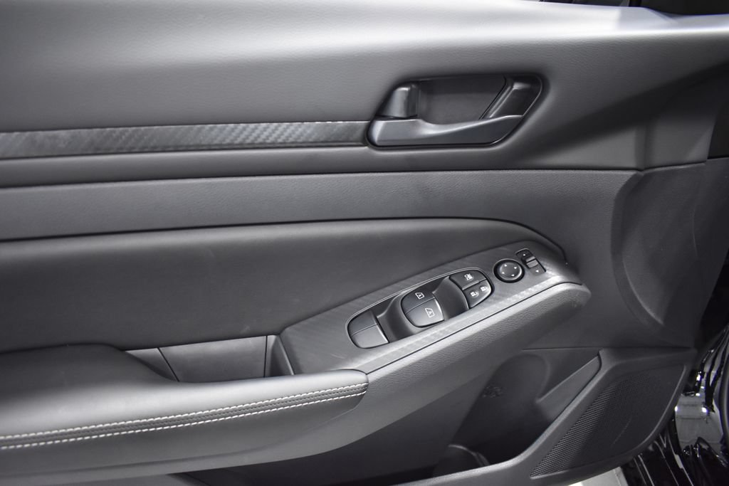 New 2026 Nissan Altima 2.5 SV AWD/4WD image 15