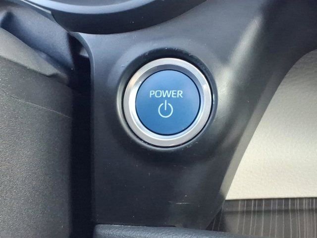 Used 2021 Toyota Sienna Platinum FWD image 25