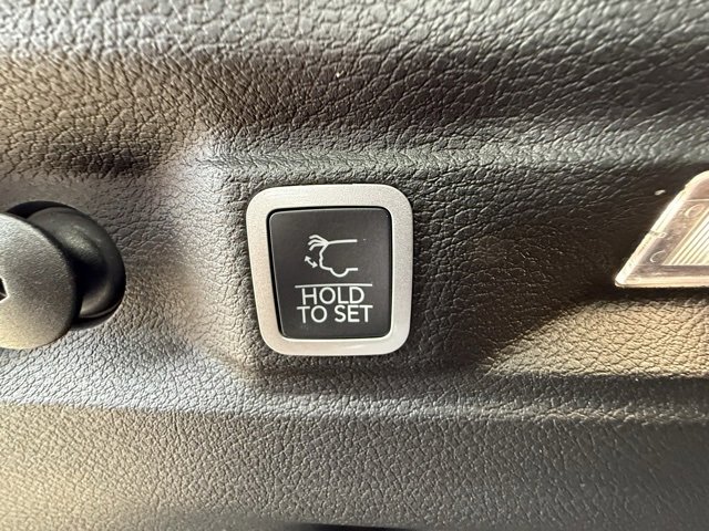 New 2025 Jeep Grand Cherokee L Limited image 17