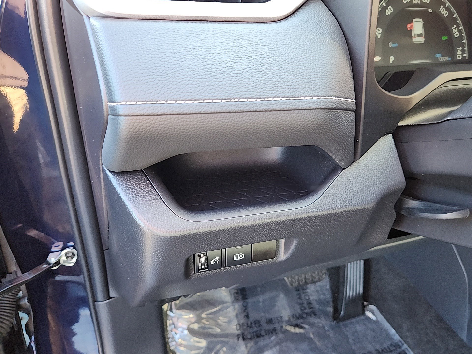 Certified 2025 Toyota RAV4 XLE image 13