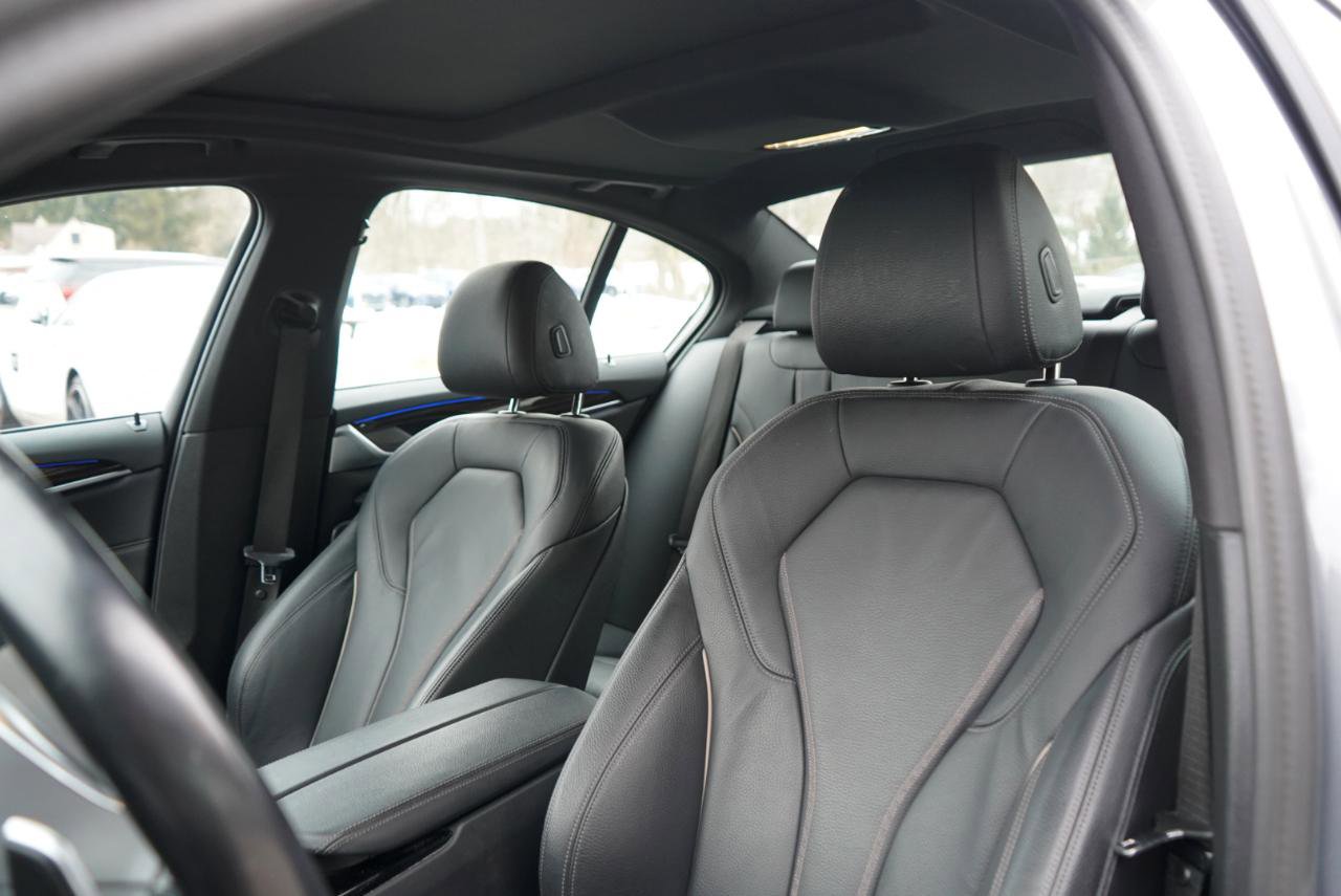 Used 2023 BMW 540i xDrive w/ M Sport Package image 19