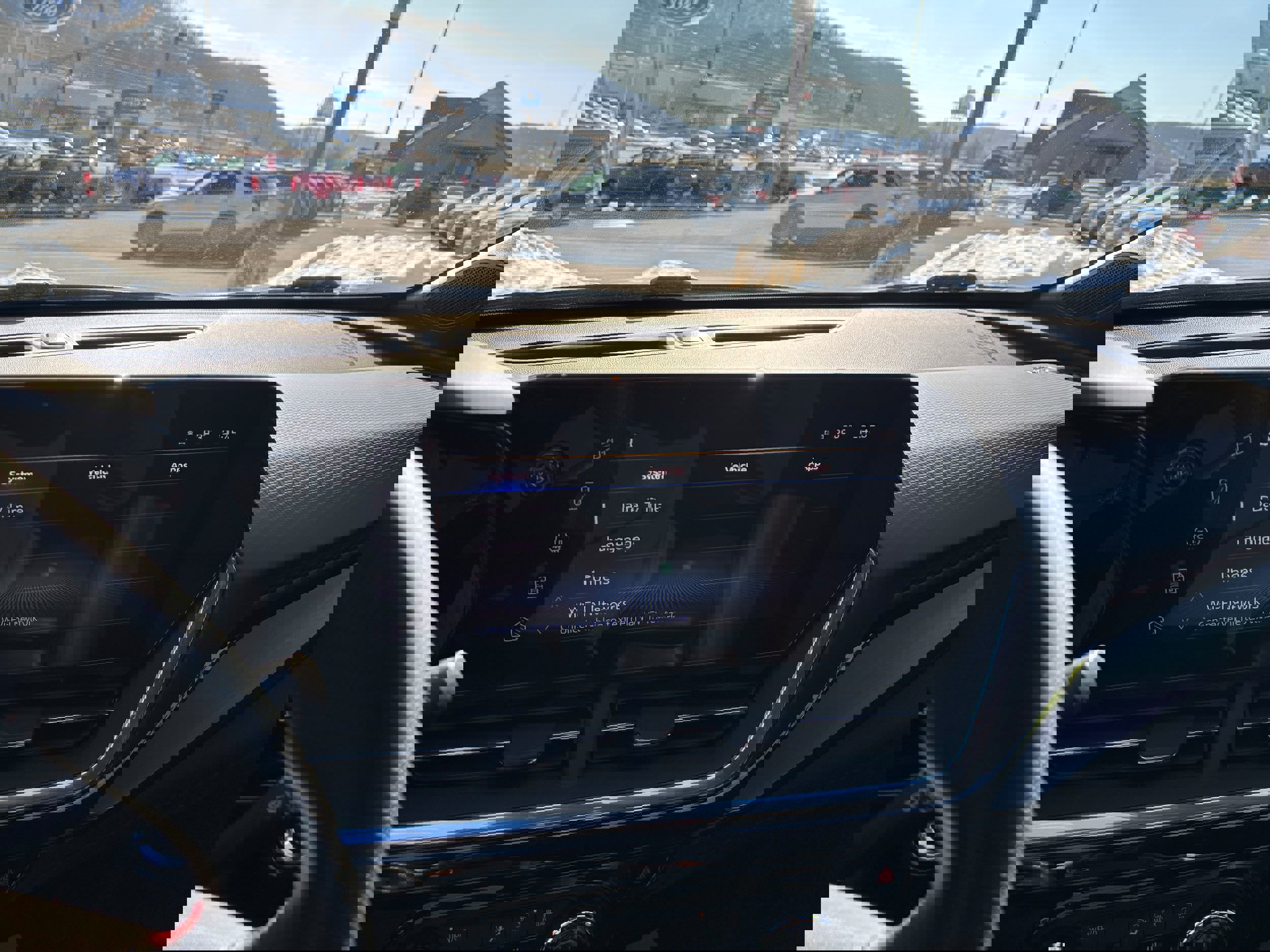 Used 2024 Chevrolet Trax RS w/ Sunroof Package image 14