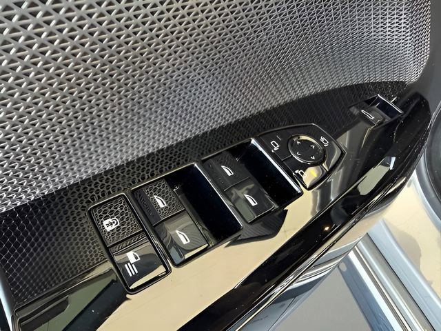 Used 2023 BMW 740i 740i w/ Executive Package image 14