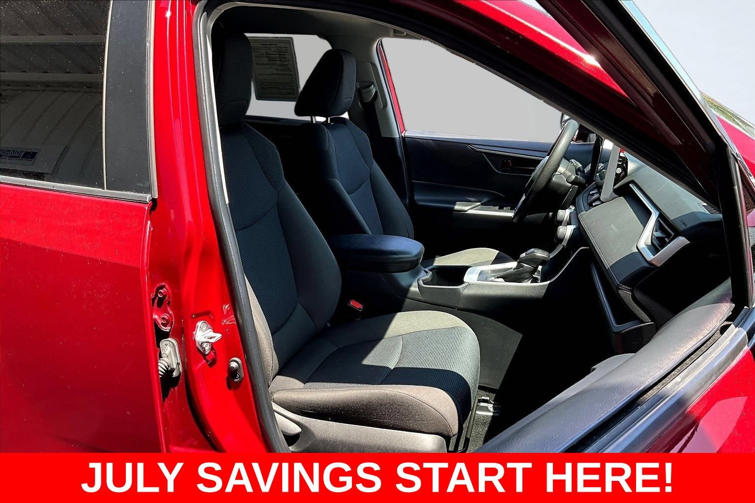 Used 2022 Toyota RAV4 LE FWD image 33