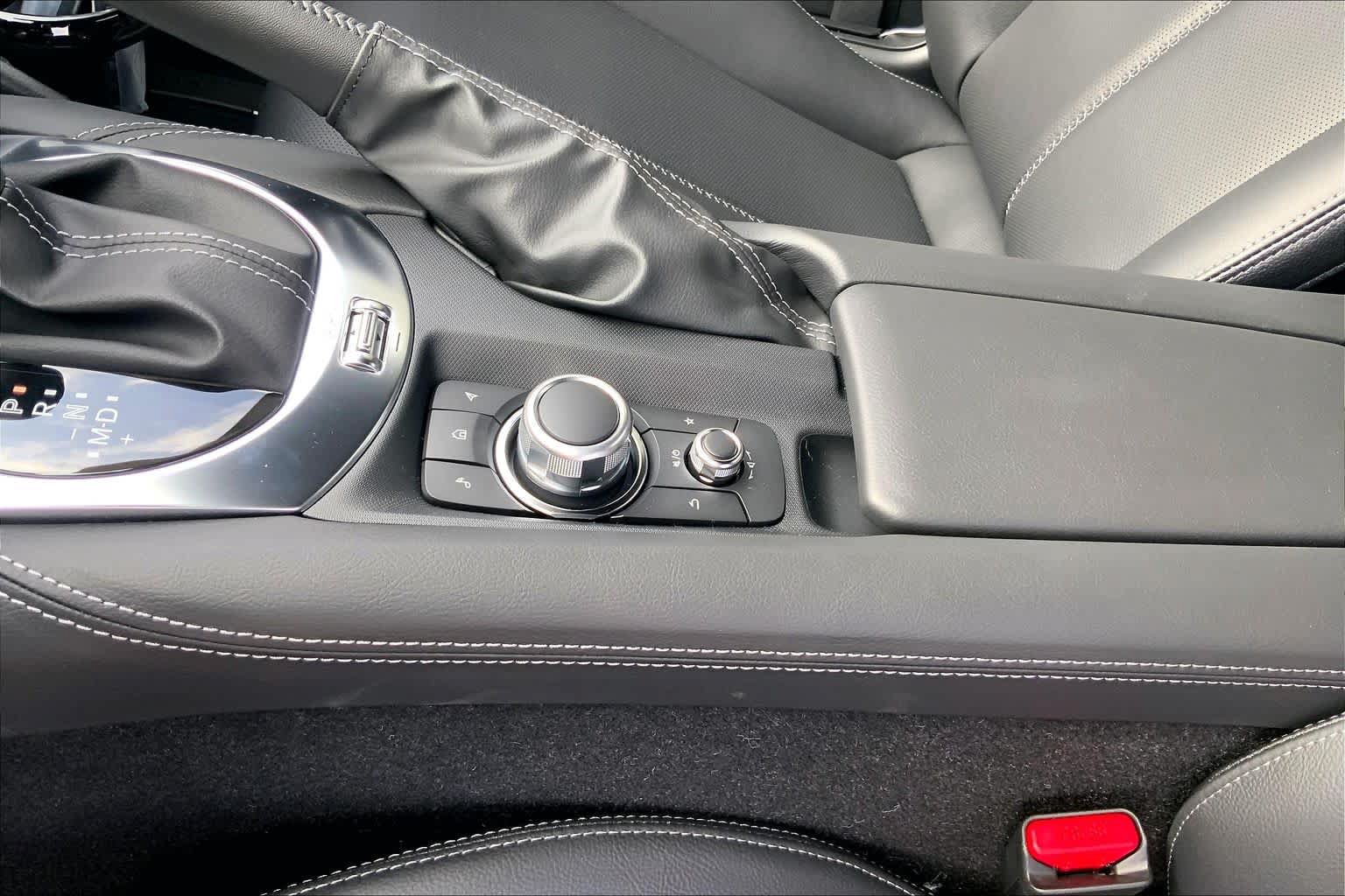 New 2026 MAZDA MX-5 Miata RF Grand Touring RWD image 18